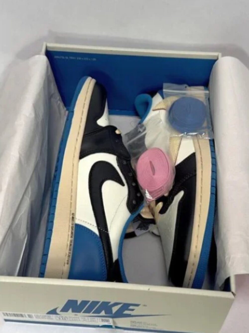 Air Jordan 1 Low OG SP Travis Scott x Fragment